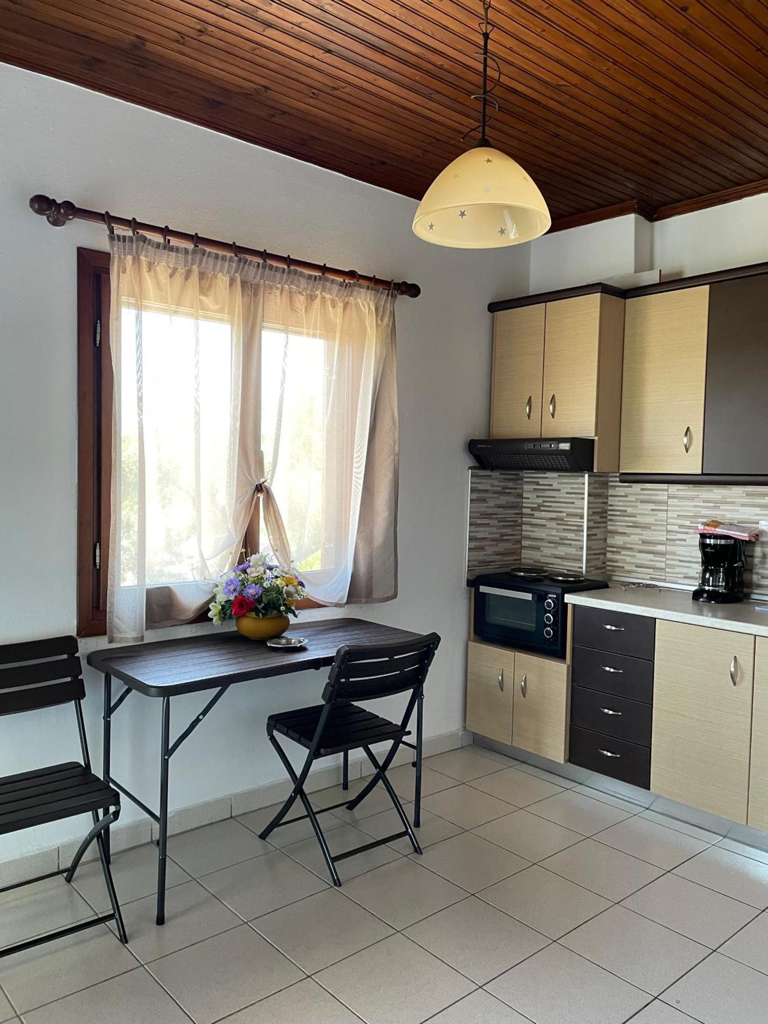 Anna Dani Apartments Vourvourou Extérieur photo