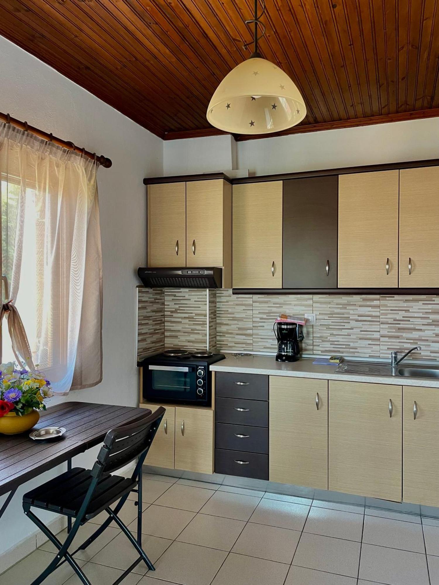 Anna Dani Apartments Vourvourou Extérieur photo