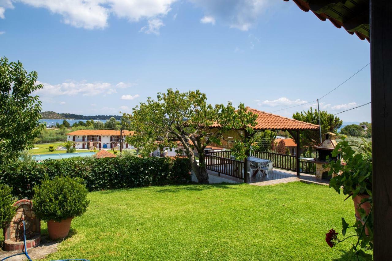 Anna Dani Apartments Vourvourou Extérieur photo