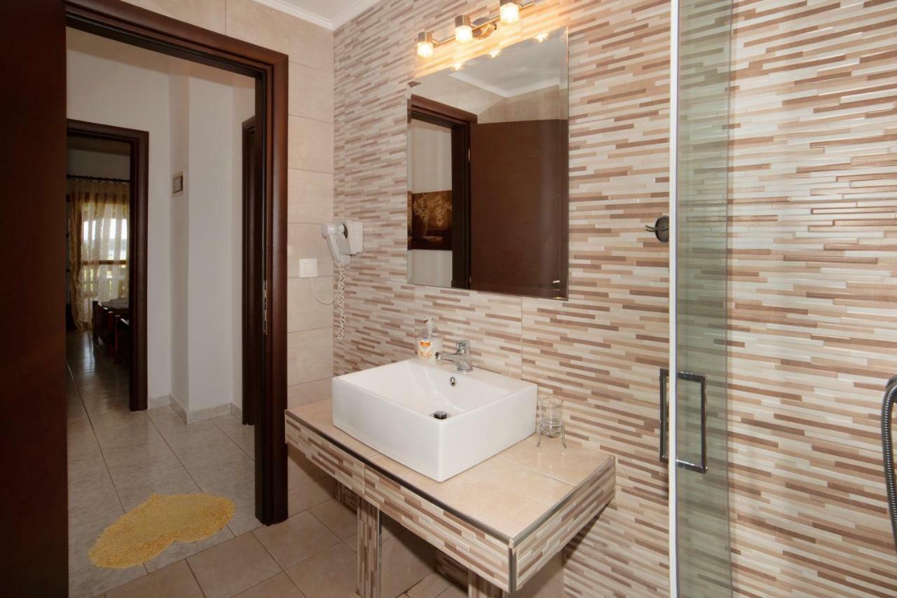 Anna Dani Apartments Vourvourou Extérieur photo